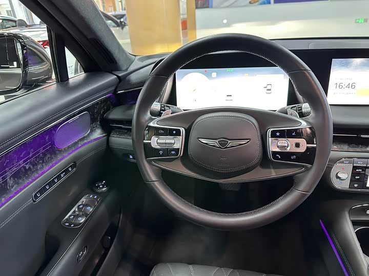 Фото 9 - Genesis G90