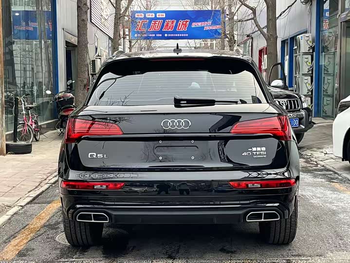 Фото 5 - Audi Q5L
