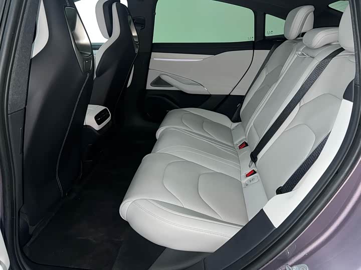 Фото 8 - Xiaomi SU7