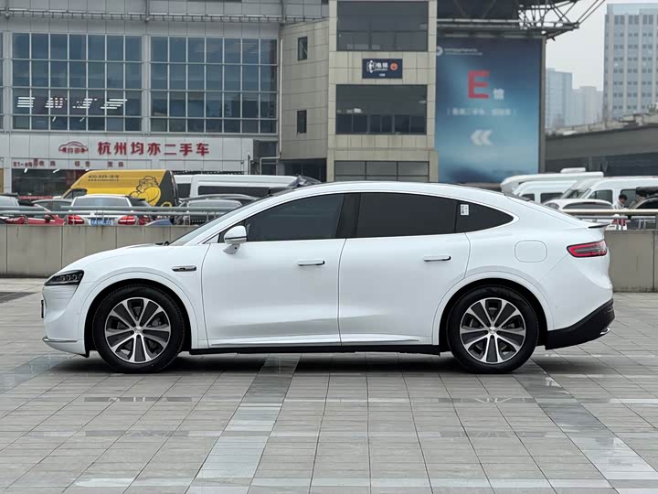 Фото 6 - Luxeed R7