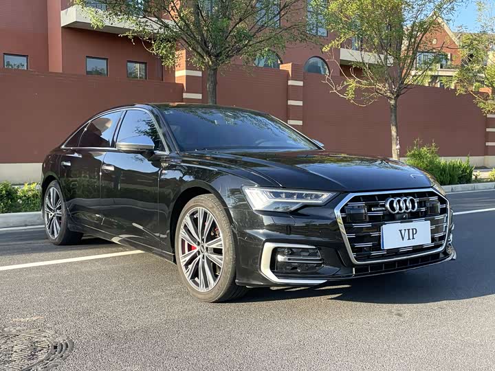 Фото 3 - Audi A6L