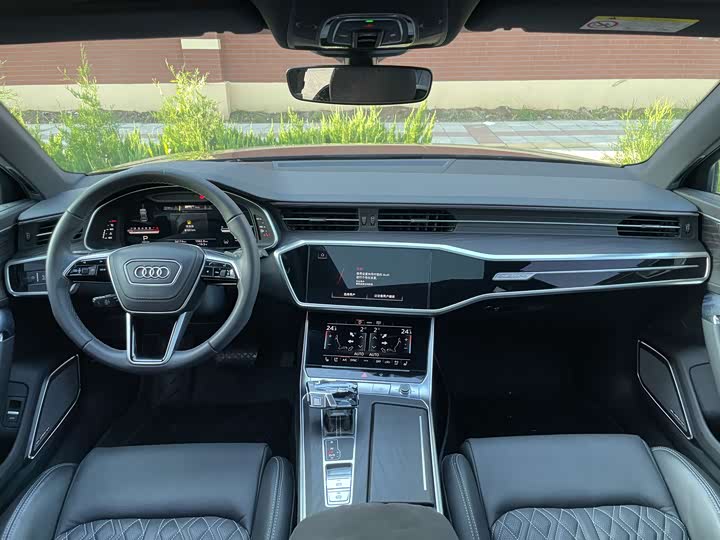 Фото 7 - Audi A6L