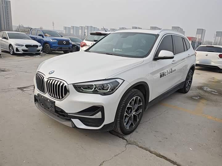 Фото 2 - BMW X1