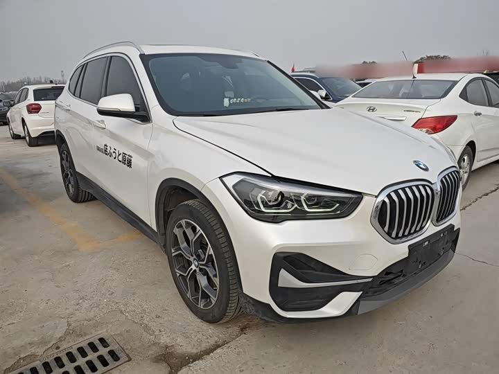 Фото 4 - BMW X1