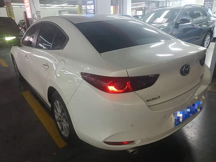 Фото 5 - Mazda 3 (Axela)