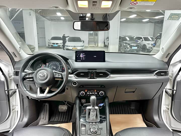 Фото 8 - Mazda CX-5