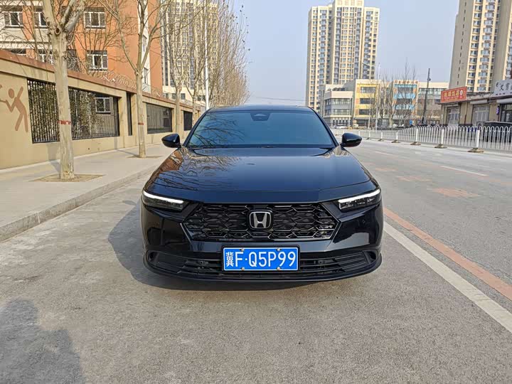 Фото 2 - Honda Accord