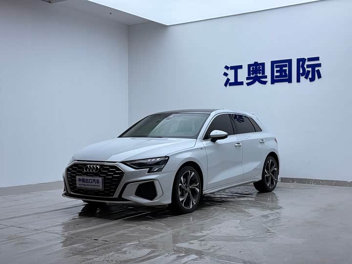 Фото 1 - Audi A3