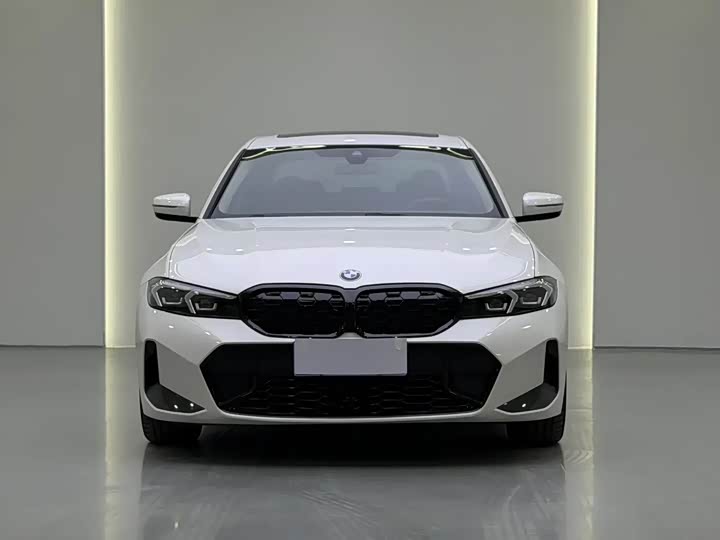 Фото 2 - BMW 3 Series