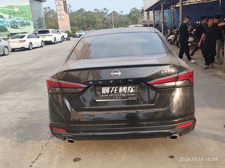 Фото 4 - Nissan Teana