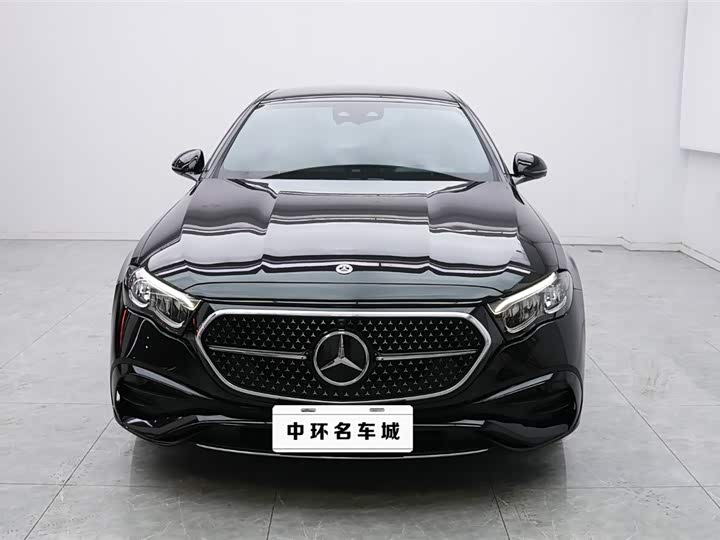 Фото 2 - Mercedes-Benz E-Class