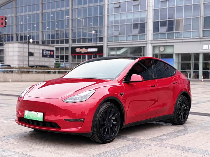 Фото 1 - Tesla Model Y