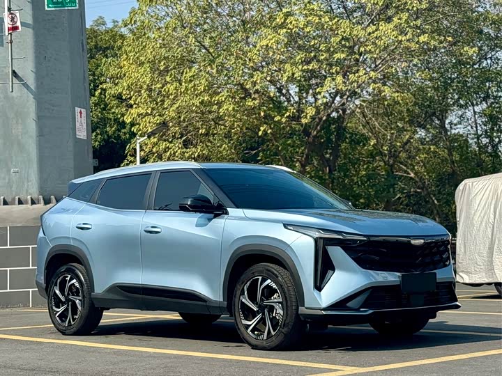 Фото 3 - Geely Atlas