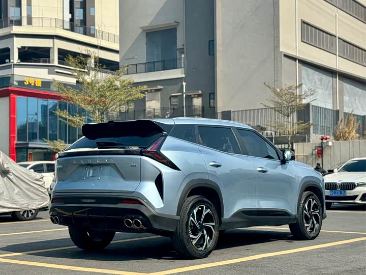 Фото 5 - Geely Atlas