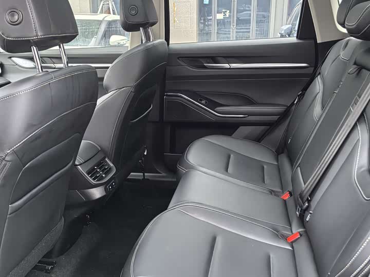 Фото 8 - Haval H6