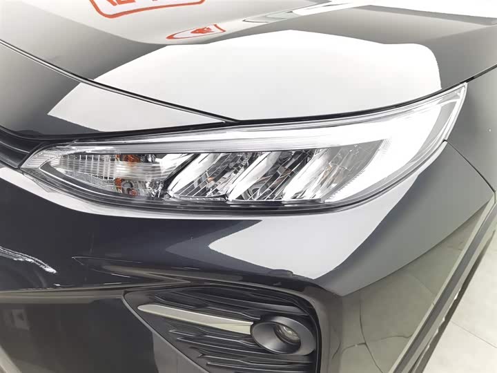 Фото 7 - Toyota Wildlander