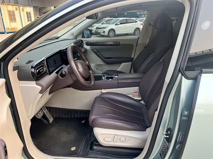 Фото 7 - Leapmotor C11