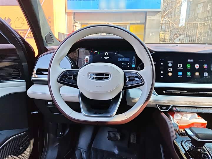 Фото 3 - Geely Monjaro