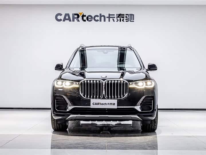 Фото 2 - BMW X7