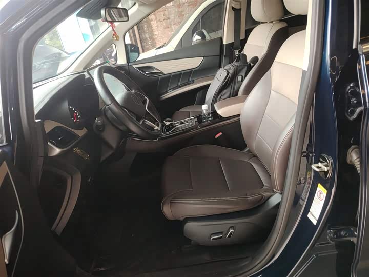 Фото 7 - BYD Song Max Hybrid