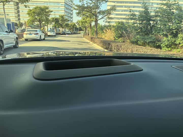 Фото 7 - LiXiang L9