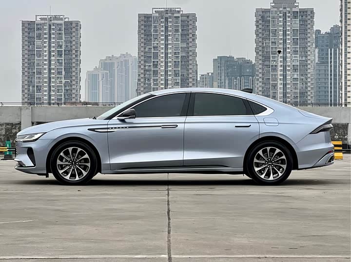 Фото 2 - Lincoln Z (Zephyr)