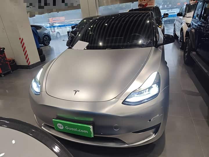 Фото 3 - Tesla Model Y