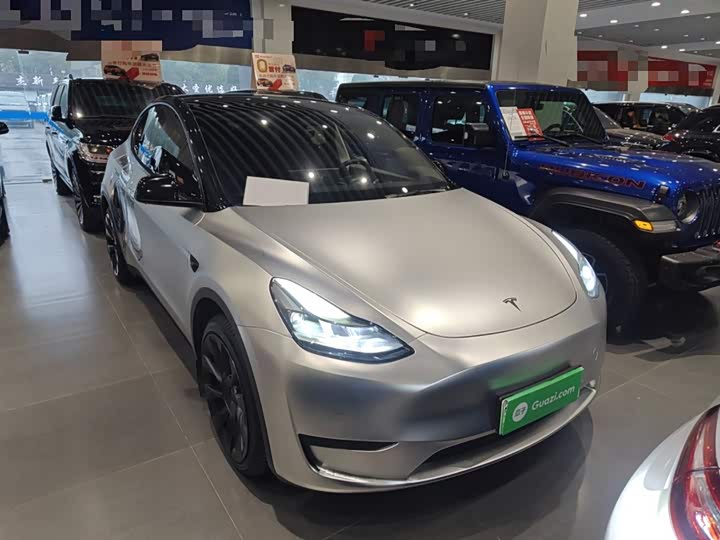 Фото 4 - Tesla Model Y