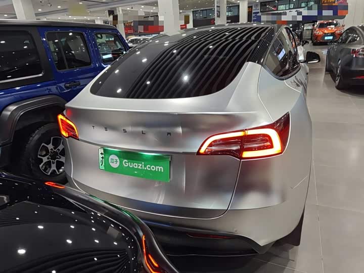 Фото 6 - Tesla Model Y