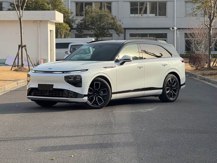 Фото 1 - XPeng G9