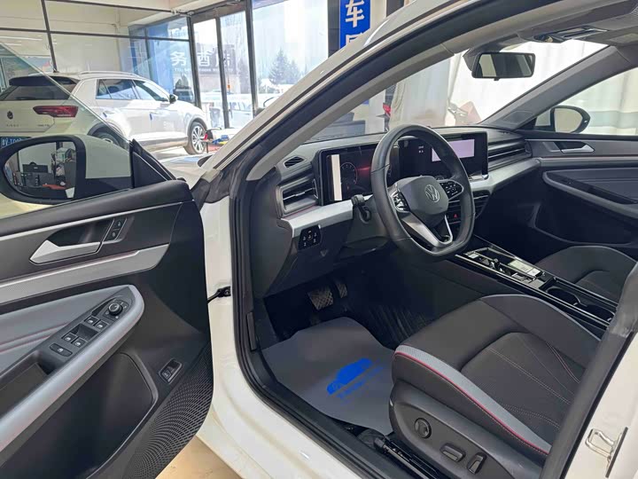 Фото 7 - Volkswagen Lamando L