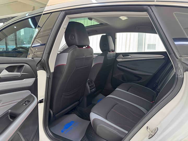 Фото 8 - Volkswagen Lamando L