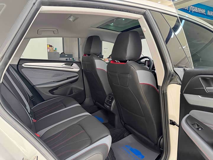 Фото 9 - Volkswagen Lamando L