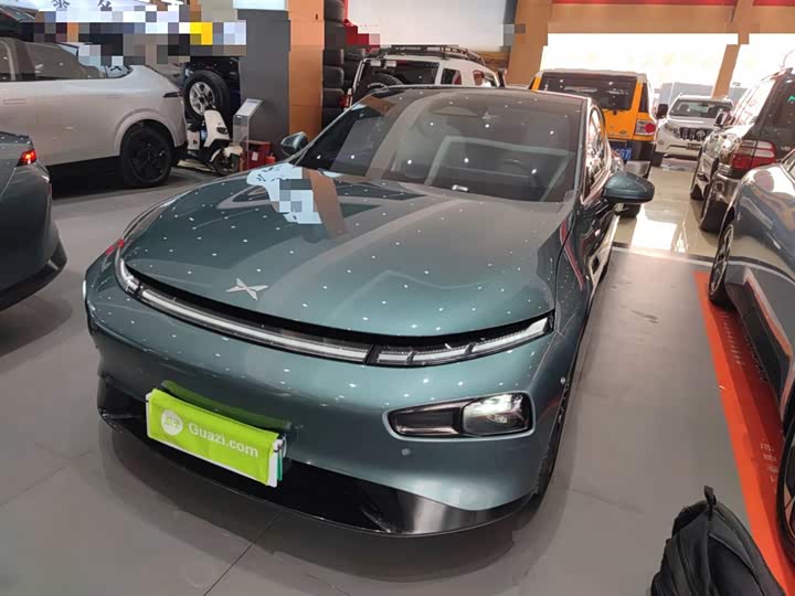 Фото 2 - XPeng P7