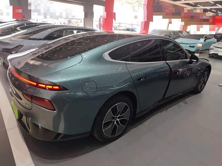 Фото 7 - XPeng P7