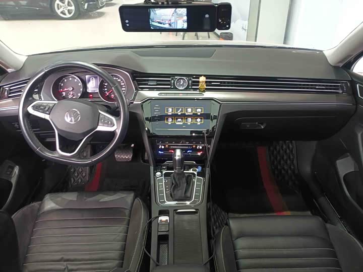 Фото 5 - Volkswagen Magotan