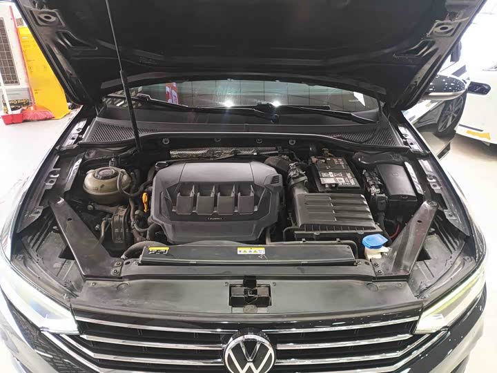 Фото 9 - Volkswagen Magotan