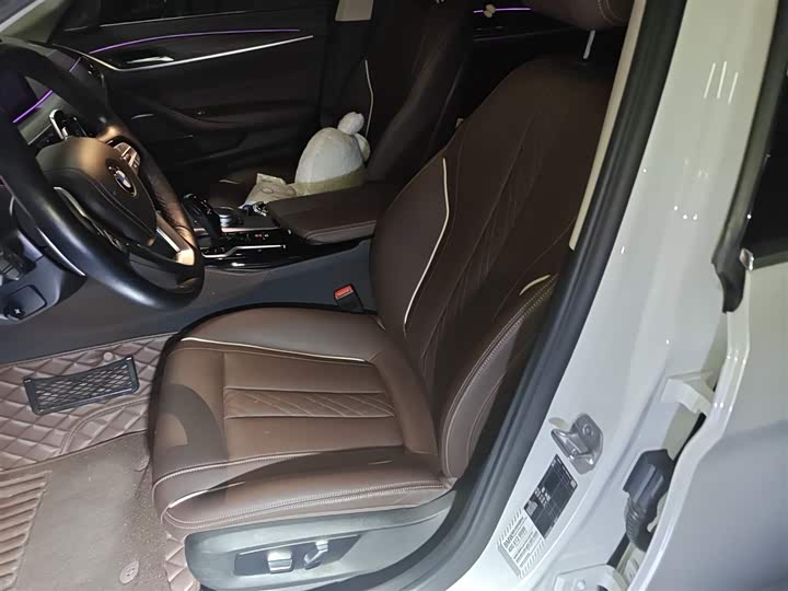 Фото 8 - BMW 5 Series