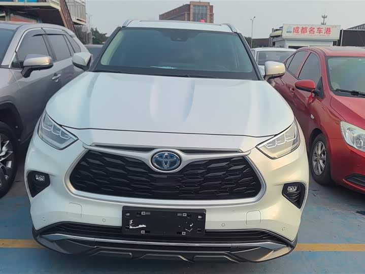 Фото 2 - Toyota Highlander