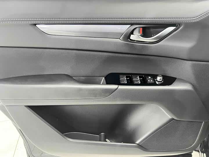 Фото 8 - Mazda CX-5