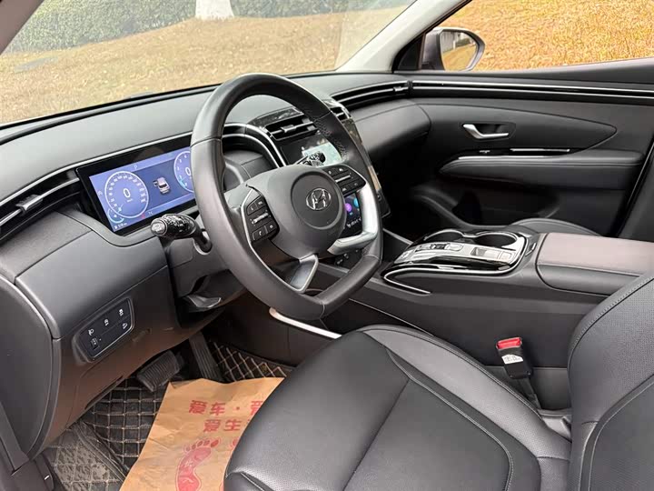 Фото 7 - Hyundai Tucson L