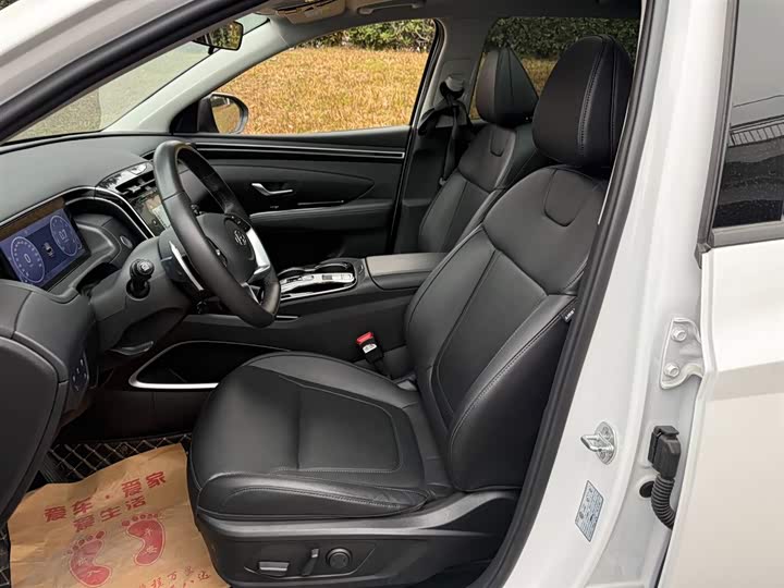 Фото 8 - Hyundai Tucson L