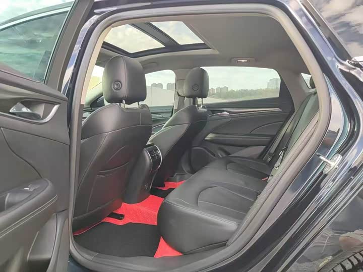 Фото 6 - Buick LaCrosse