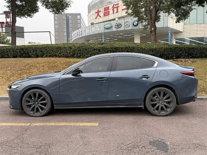 Фото 3 - Mazda 3 (Axela)