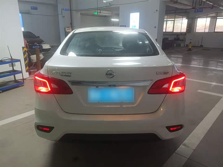 Фото 6 - Nissan Sylphy