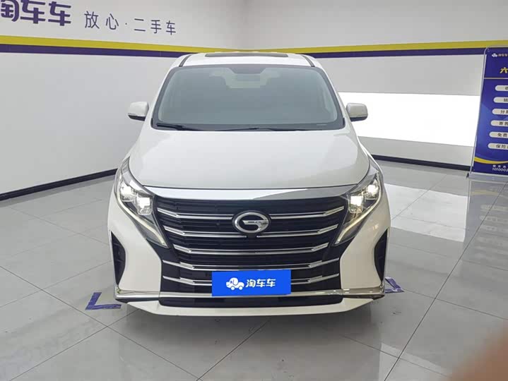 Фото 2 - GAC Trumpchi M8