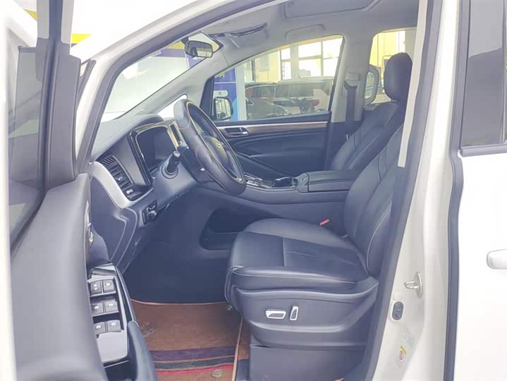 Фото 9 - GAC Trumpchi M8