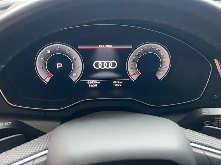 Фото 6 - Audi Q5L