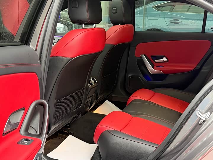 Фото 8 - Mercedes-Benz A-Class AMG