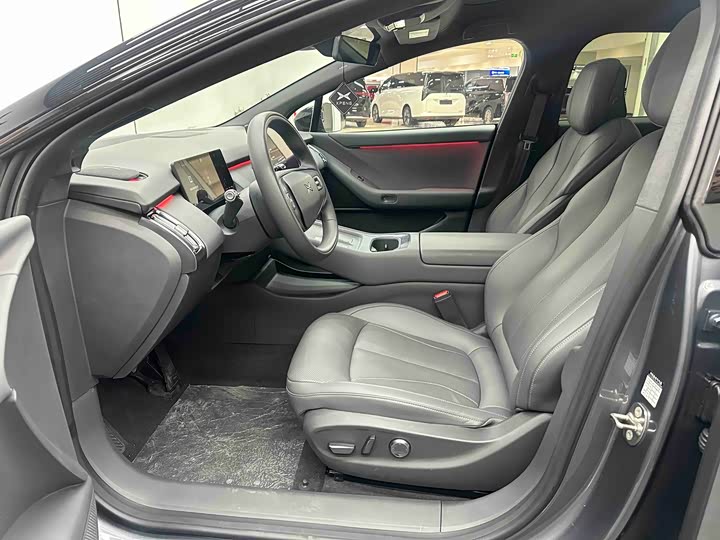 Фото 6 - XPeng F57